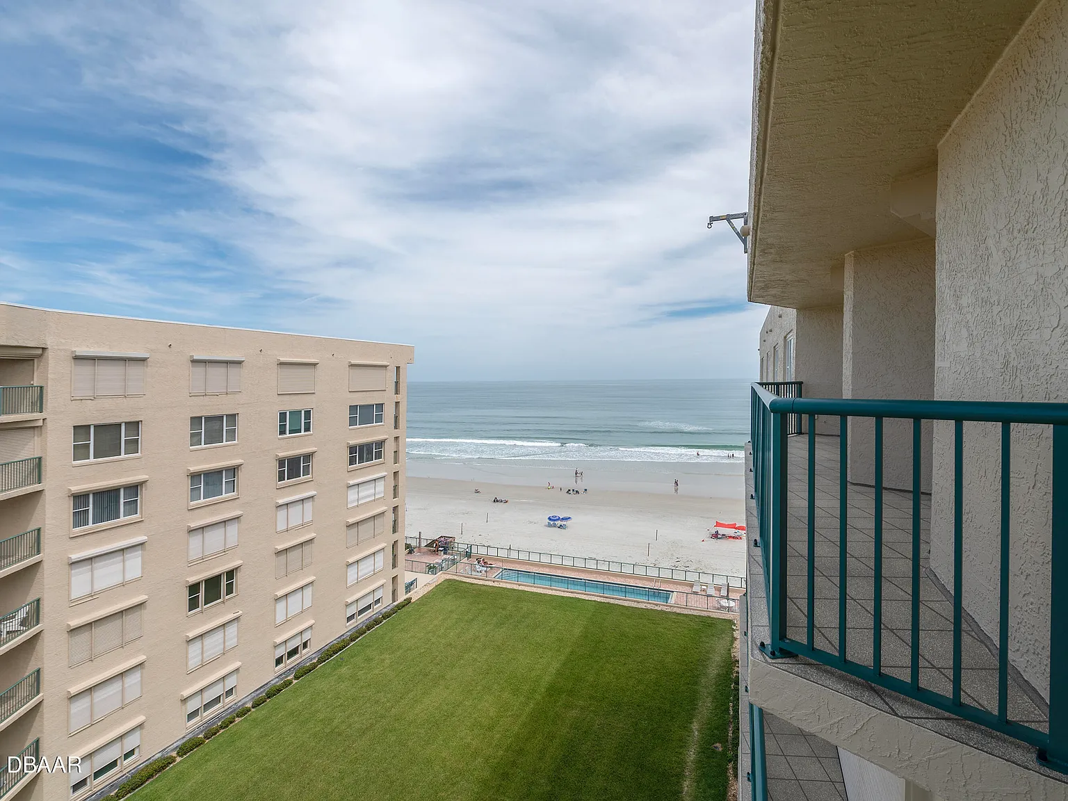 2 bed, 2.0 bath, 1500 sqft, $2,700 — Photo 2