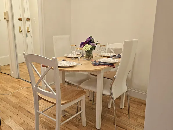 202 Seeley Street image 13 of 25