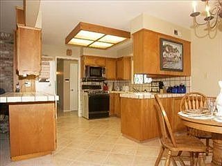 2nd image of 1063 Lake Glen Way
