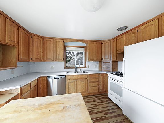 5th image of 1753 SE 6th Ave