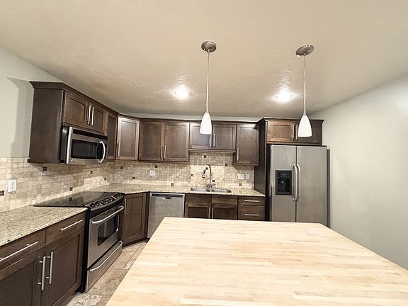 2nd image of 1560 E Stratford Ave #1