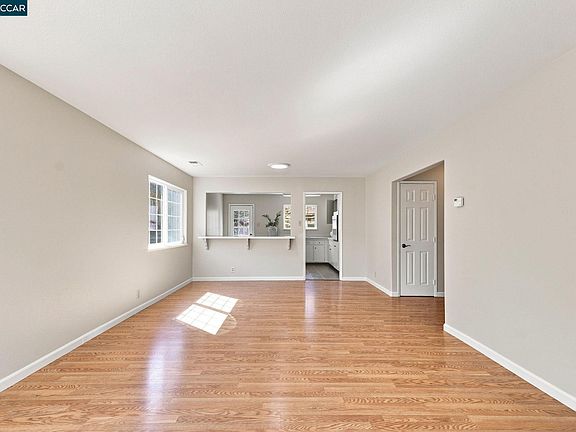 5th image of 2358 Galway Rd
