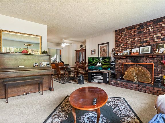 4th image of 19426 63a Ave