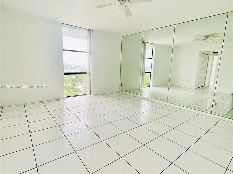 13499 Biscayne Blvd #1613 — Photo 4