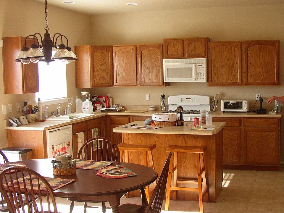 2nd image of 9397 Bur Oak Ln
