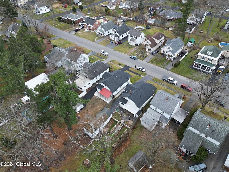 3rd image of 44 Marshall Avenue