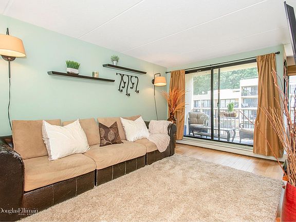 3rd image of 1155 Warburton Ave APT 8G