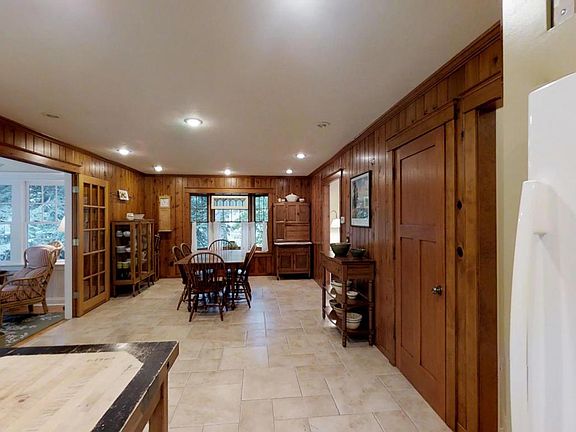 4th image of 4256 N Lakeshore Dr