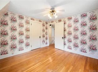 6 Tanglewylde Pl, Quaker Hill, CT 06375