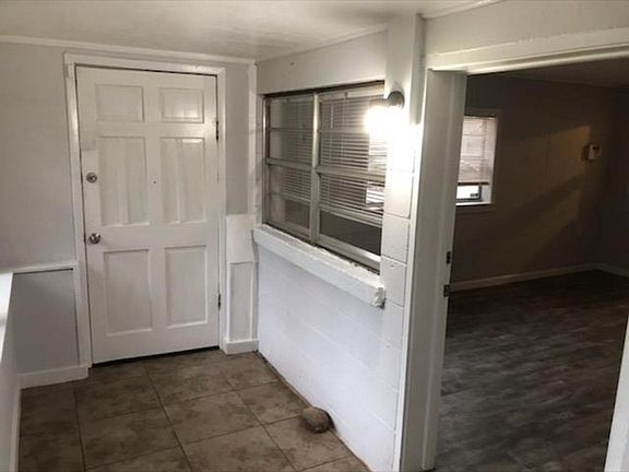 3rd image of 420 E Cross St