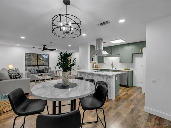 1003 N Wood St, Cleburne, TX 76033