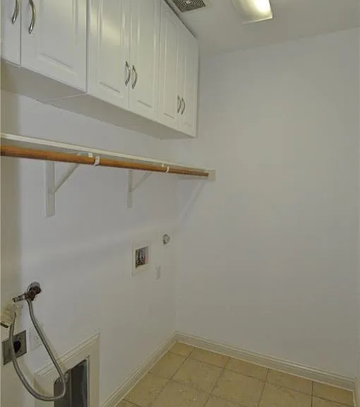 3323 Pine Needle Cir — Photo 16