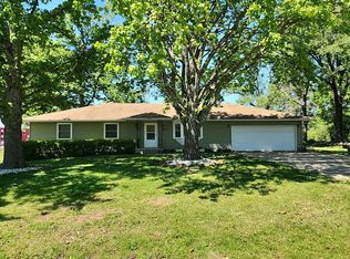 1615 N Ash St, Nevada, MO 64772