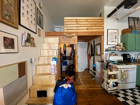 Rented by Nooklyn NYC LLC | media 21