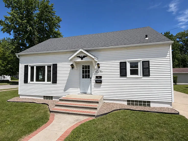 1424 N Bennett St — Photo 27