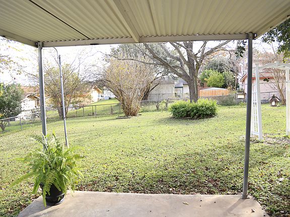 5th image of 3822 Anton Dr