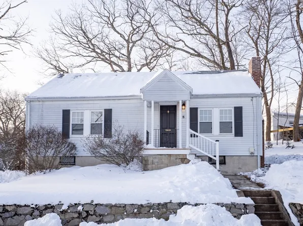 8 Hillview Ter, Westwood, MA 02090