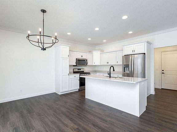 4th image of 3906 Orchard Dr