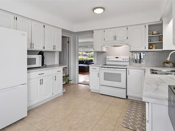 4th image of 1268 Garkil Rd