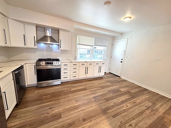 4th image of 6921 N Ashland Blvd Frnt 1B