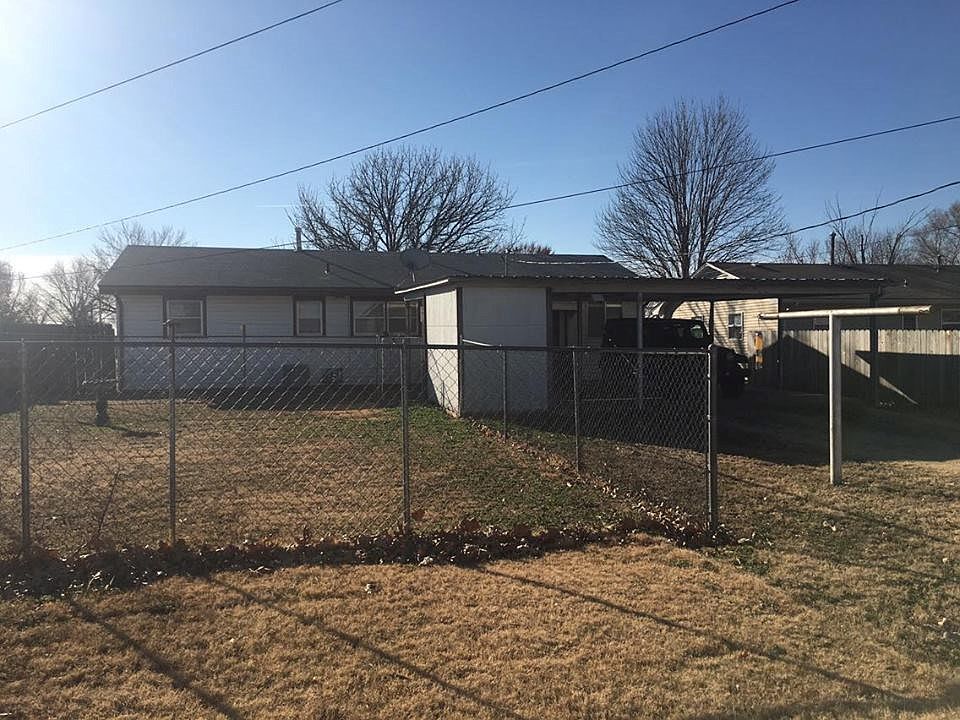 1st image of 302 W Jefferson Ave