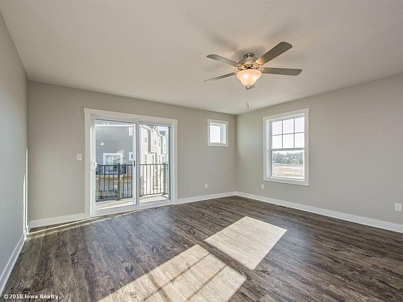 4th image of 2718 NW Lois Ln