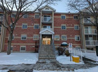 310 Kingsdale Ave #101, Kingston, ON K7M 8S1