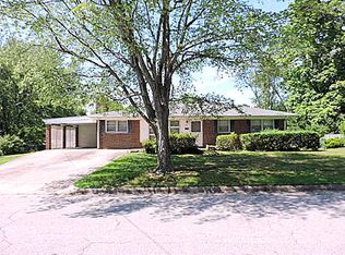 231 Lansbury Dr, Danville, VA 24540