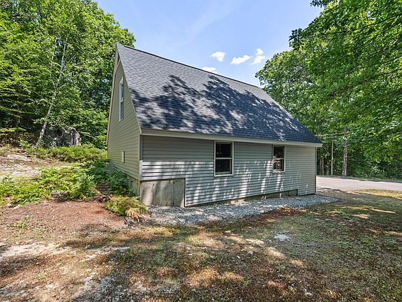 4th image of 35 Ash Hill Road