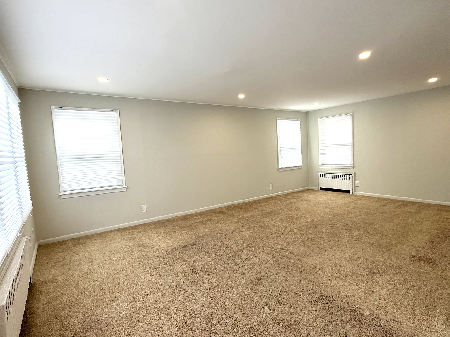 3 bed, $3,450 — Photo 3