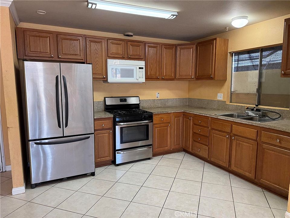 1st image of 24323 Glencrest Dr