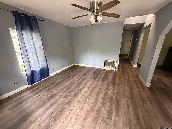 3rd image of 443 N SAN IGNACIO AVE