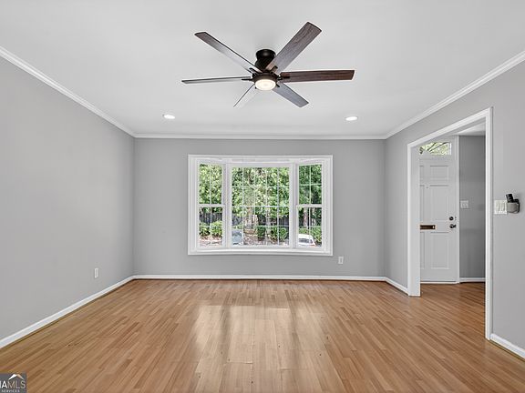 5th image of 6520 Roswell Rd Unit 48