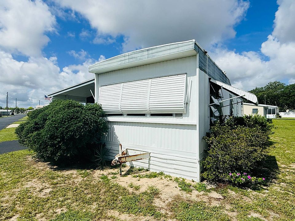 2nd image of 2915 Phil Ln