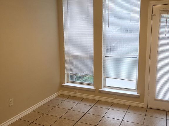 5th image of 4030 Cottage Park Ct