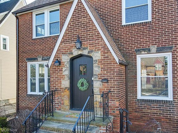 4th image of 3558 Raymont Blvd