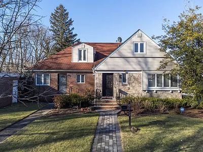 217-72 77th Ave, Oakland Gardens, NY, 11364