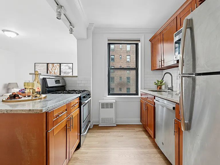 4501 Broadway #4G — Photo 7