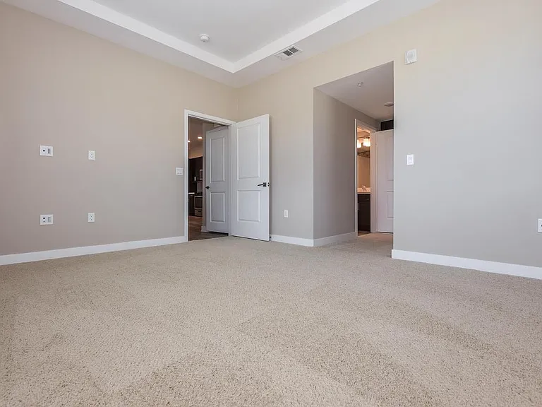 Esencia Sur Apartment Homes — Photo 44