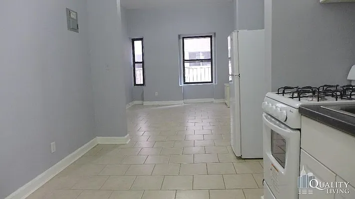 Rented by (Legacy) NY Quality Living Uptown | media 12
