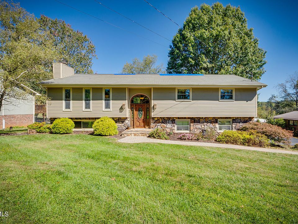 1st image of 4817 Lake Park Dr
