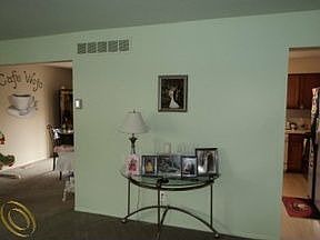5th image of 15516 Penn Dr