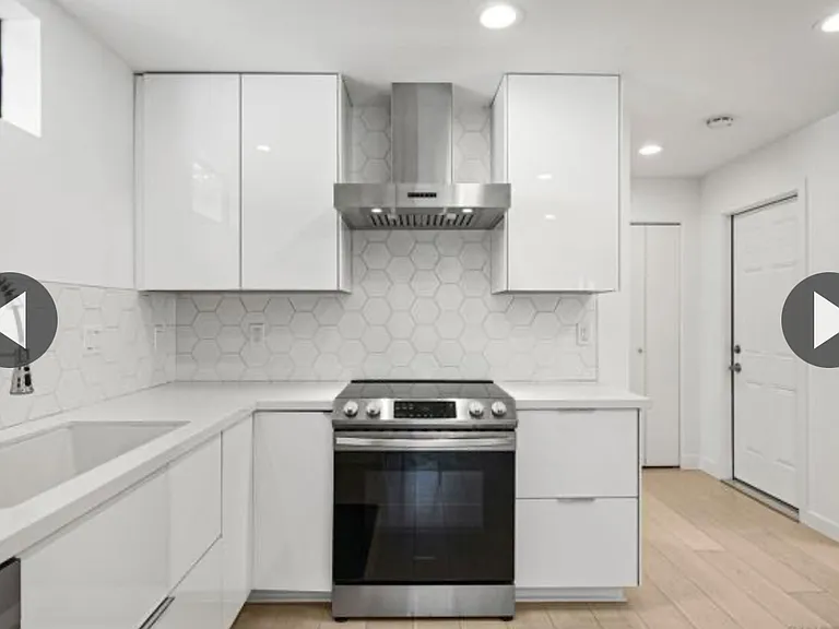 1140 Pearl St — Photo 7