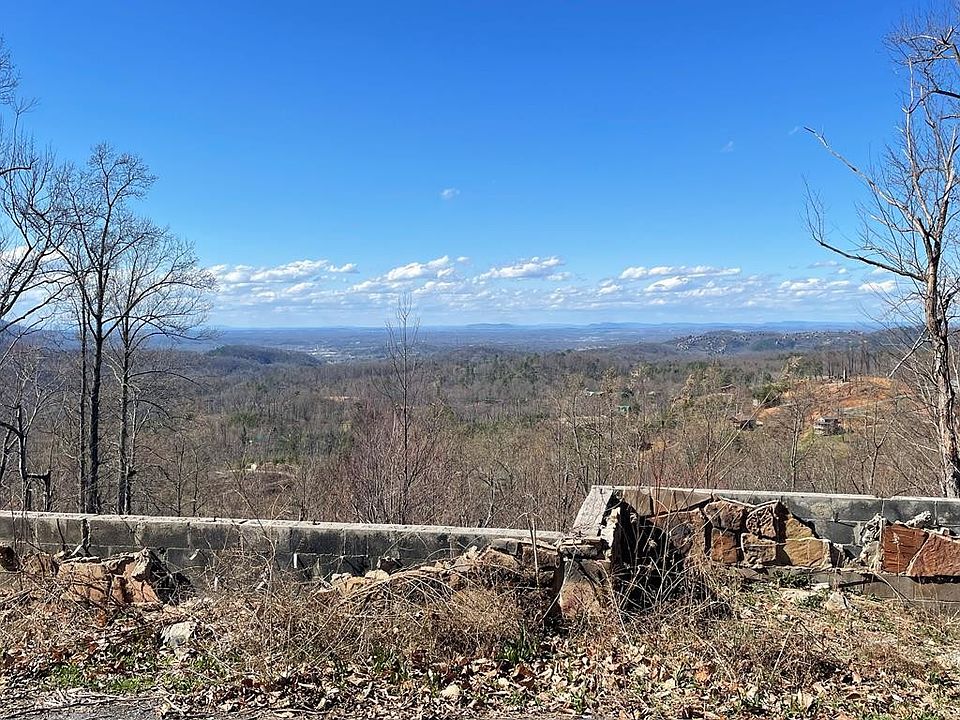 1st image of 815 Kings Way