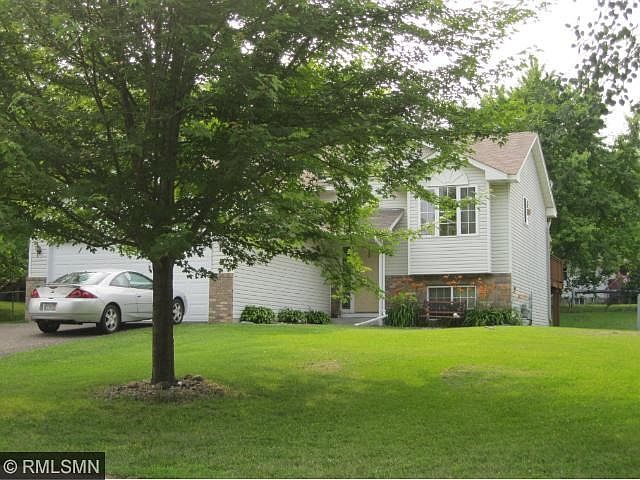 2nd image of 400 Wagon Wheel Cir