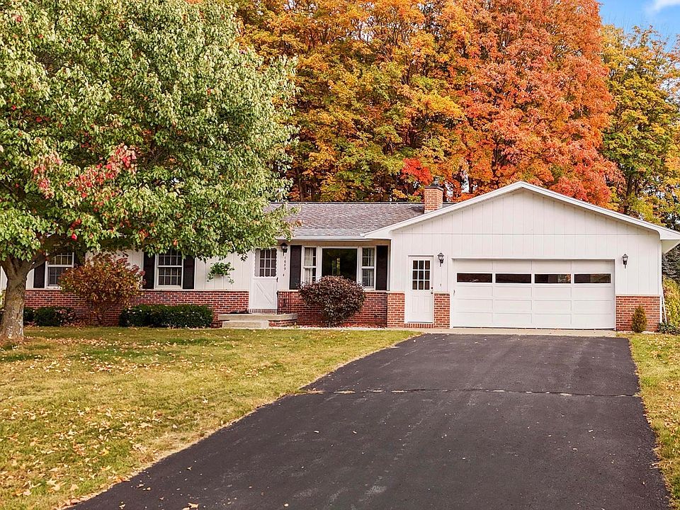 1st image of 1689 Black Bark Ln