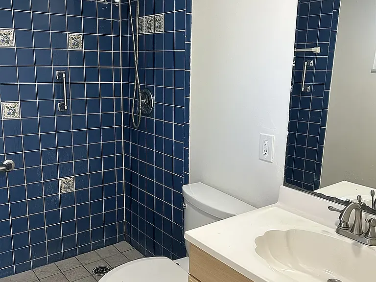 8520 SW 133rd Avenue Rd #213 — Photo 7