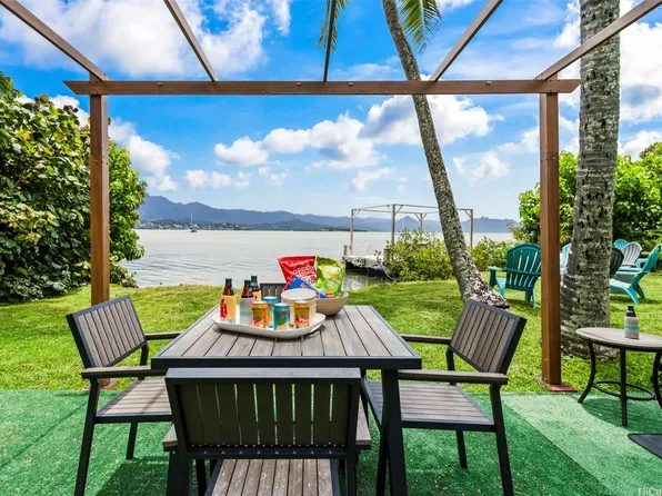 44-421 Kaneohe Bay Dr, Kaneohe, HI 96744