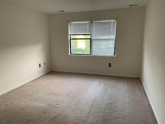 2nd image of 1219 N Oaks Blvd #1219