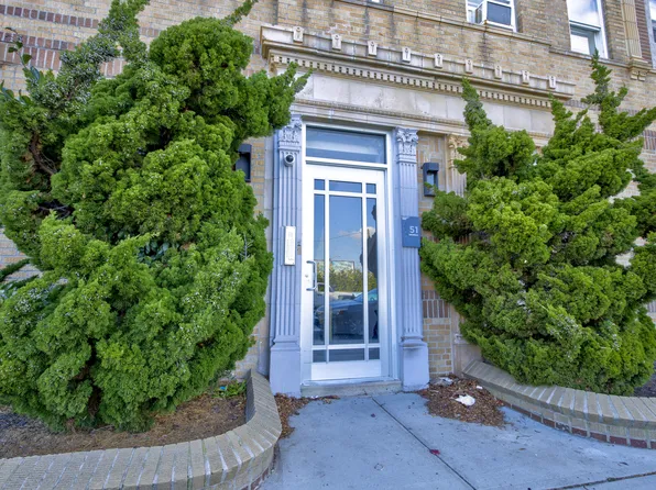 51 Georgia Ave APT 4, Long Beach, NY 11561